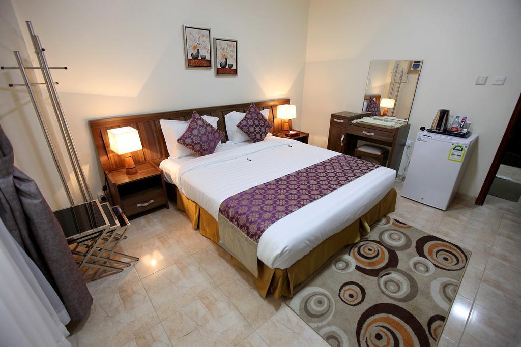 Address Tower Hotel 0*