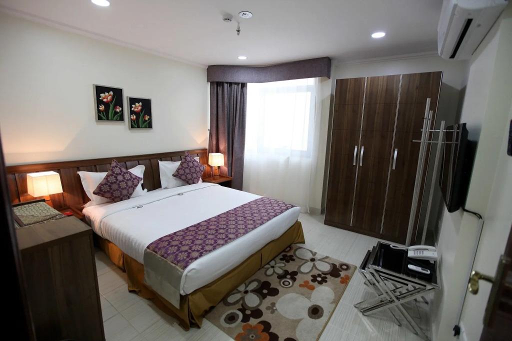 Address Tower Hotel 0*