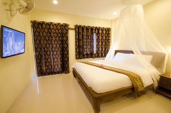 Namphung Phuket 0*