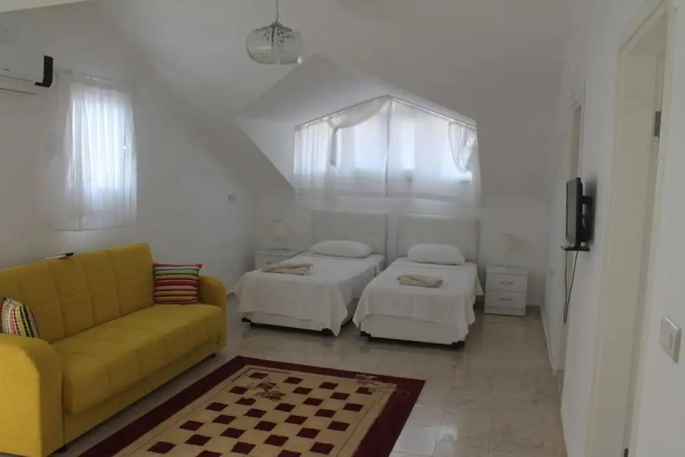Villa Nuri 0*