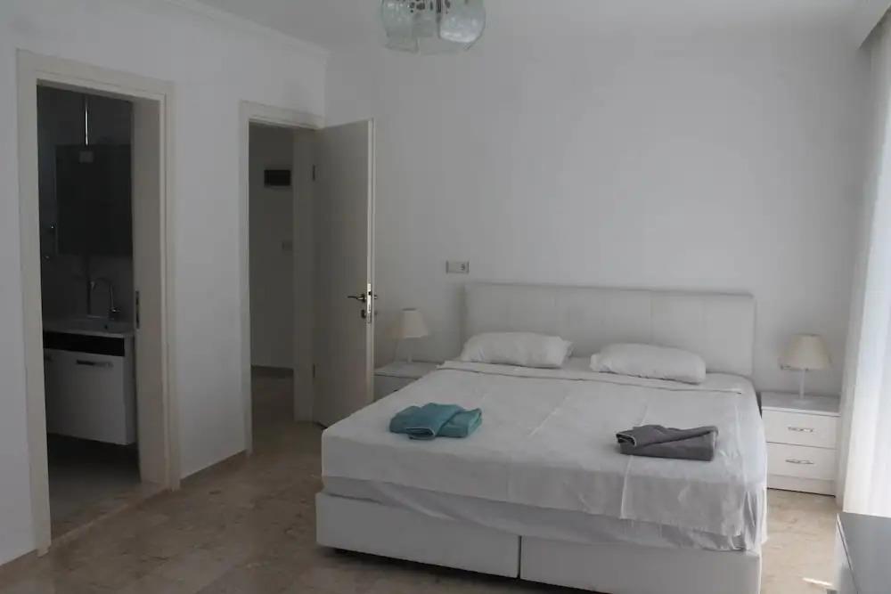 Villa Nuri 0*