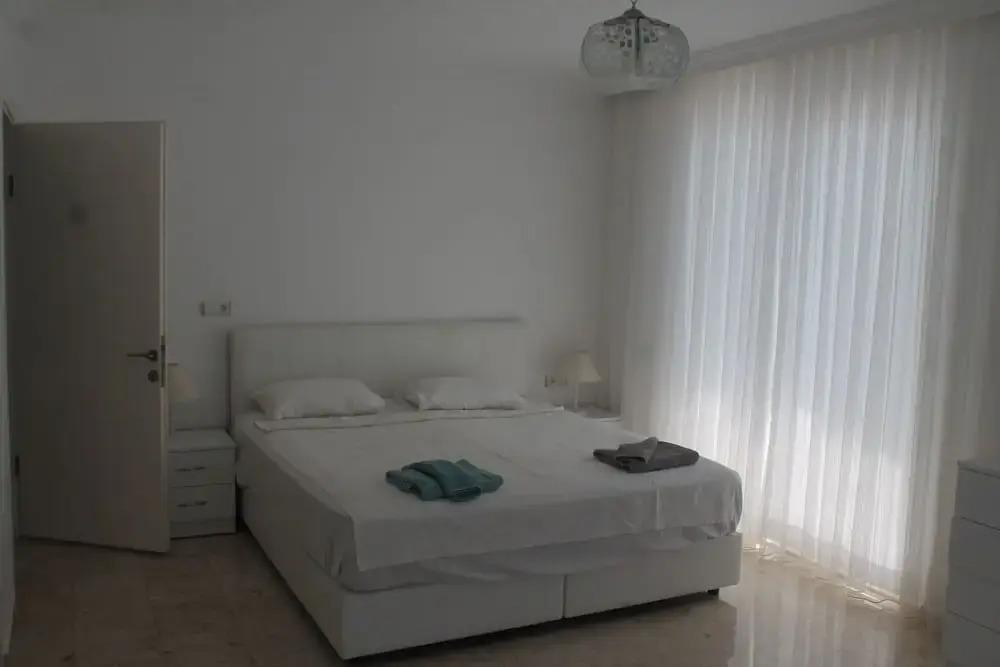 Villa Nuri 0*
