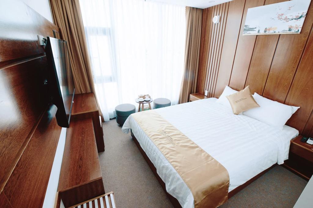 Mira Hotel 3*