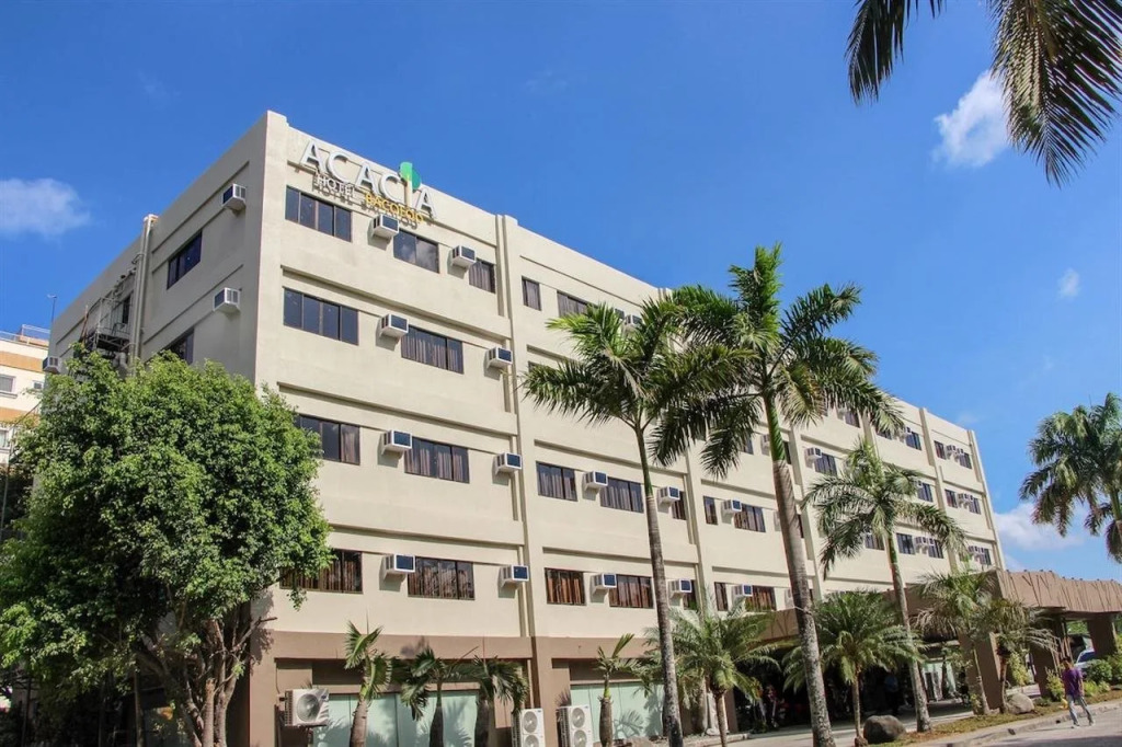 Acacia Hotel Bacolod 3*