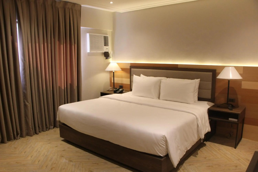 Acacia Hotel Bacolod 3*