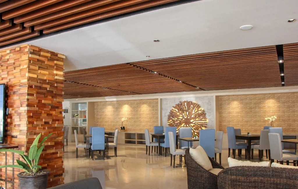 Acacia Hotel Bacolod 3*