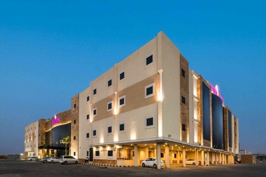 Boudl Al Munsiyah 0*