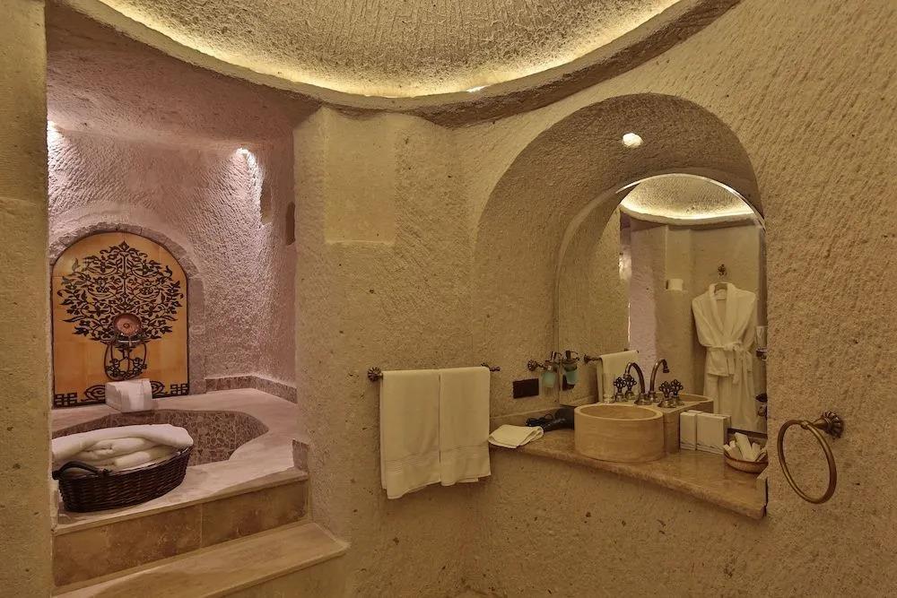 Romance Cave Suites 0*
