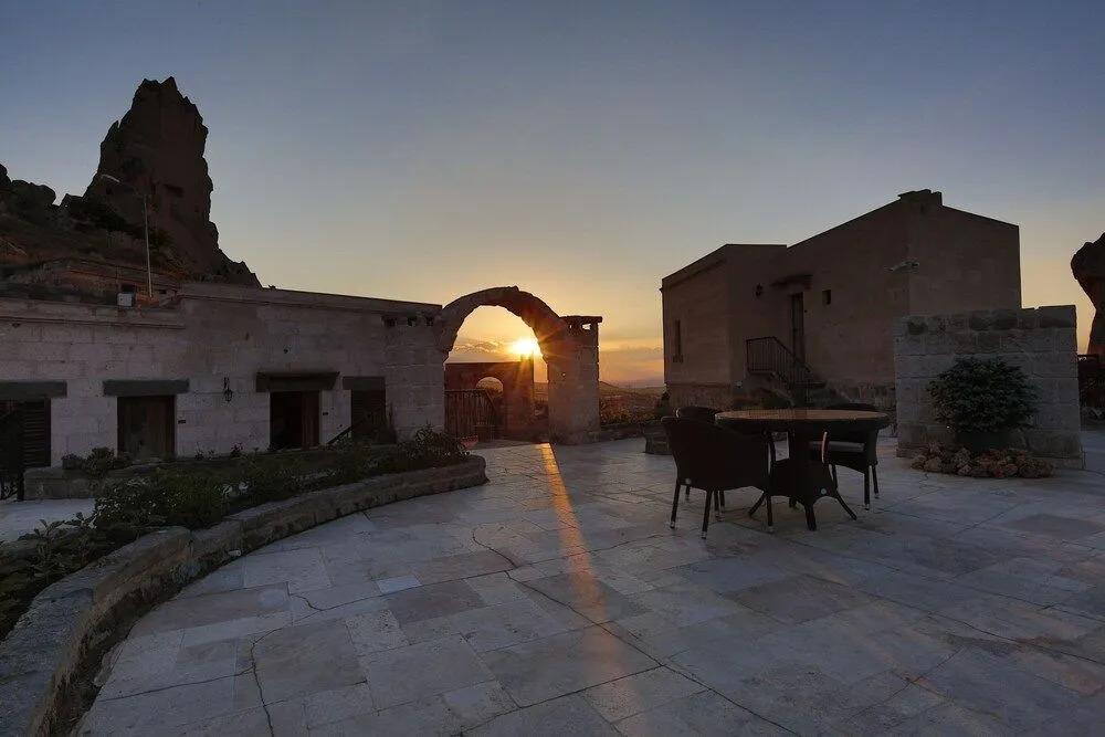 Romance Cave Suites 0*