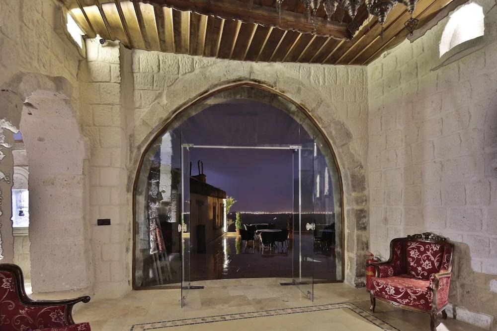 Romance Cave Suites 0*