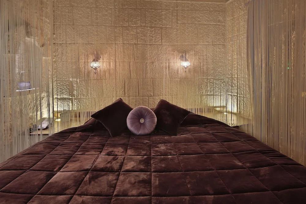 Romance Cave Suites 0*