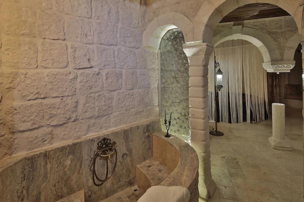 Romance Cave Suites 0*