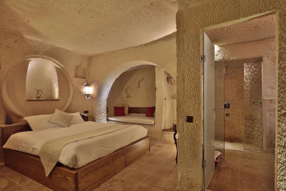 Romance Cave Suites 0*