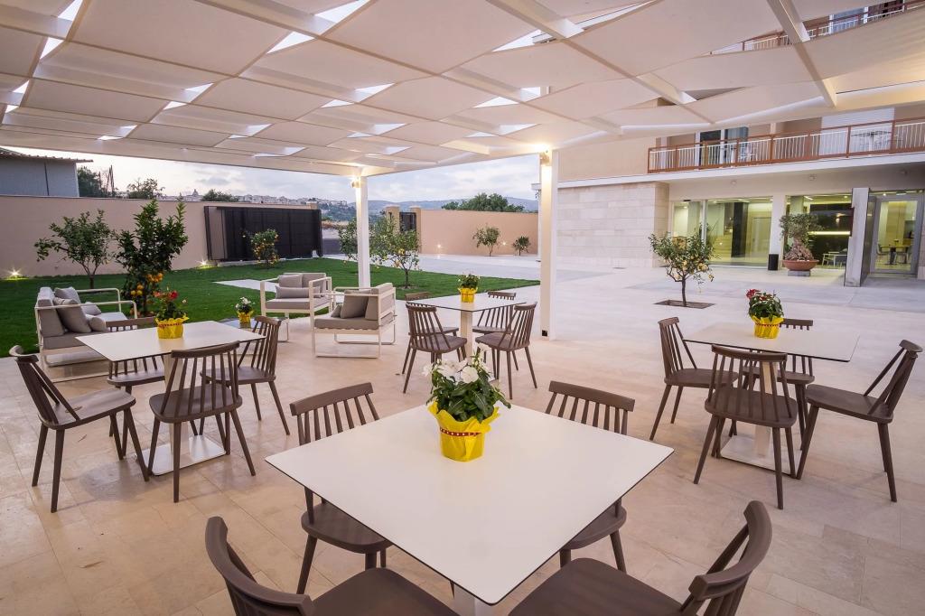 Netum Hotel 4*