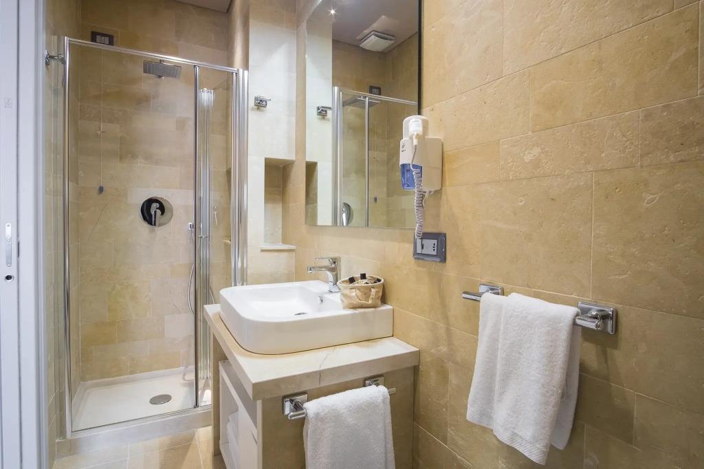 Netum Hotel 4*