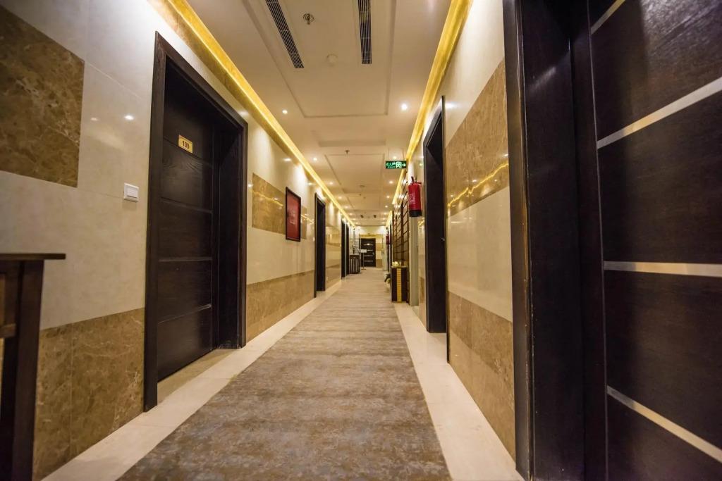Green Leaf Hotel 2*