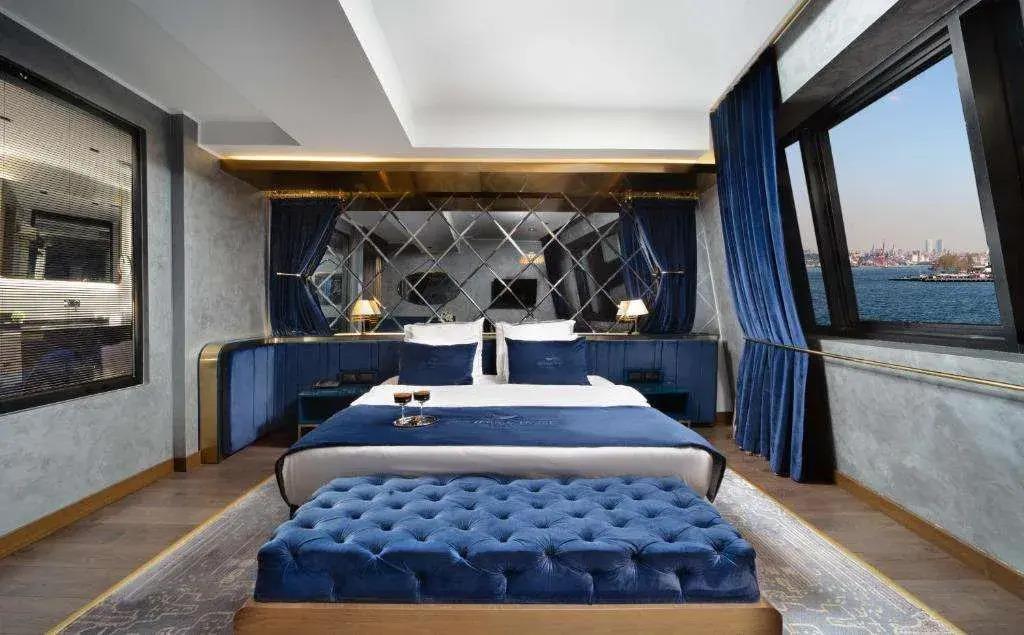 The Wings Hotels Karakoy 0*