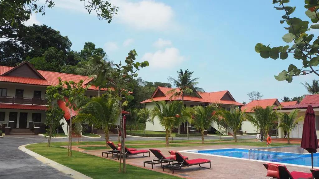 Lotus Seaview Beach Resort 3*