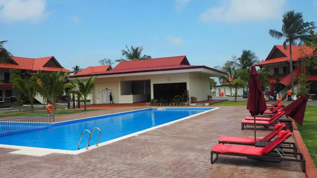 Lotus Seaview Beach Resort 3*