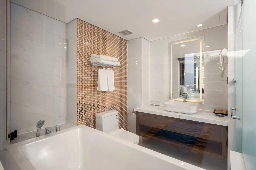 CN Palace Boutique Hotel & Spa 4*