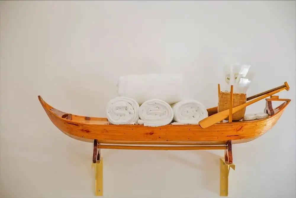 Sampan House 0*