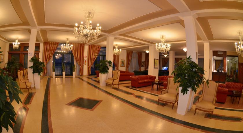 Grand Hotel Montesilvano 3*