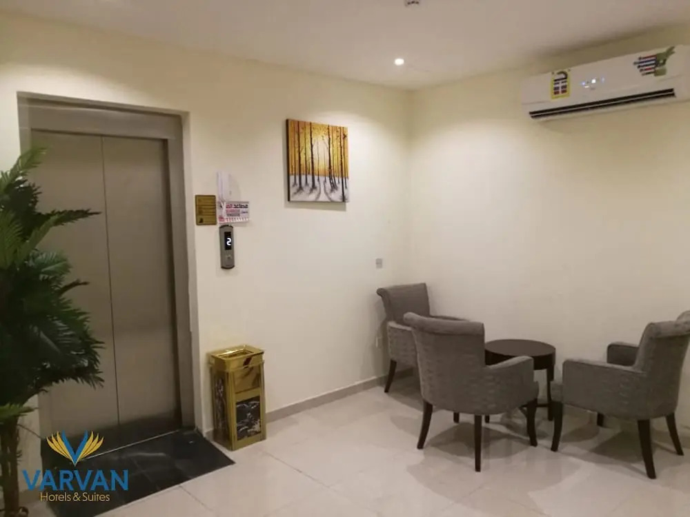 Varvan Hotel 3*