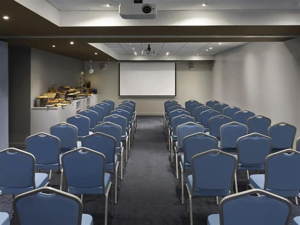 ibis Jeddah City Center 3*