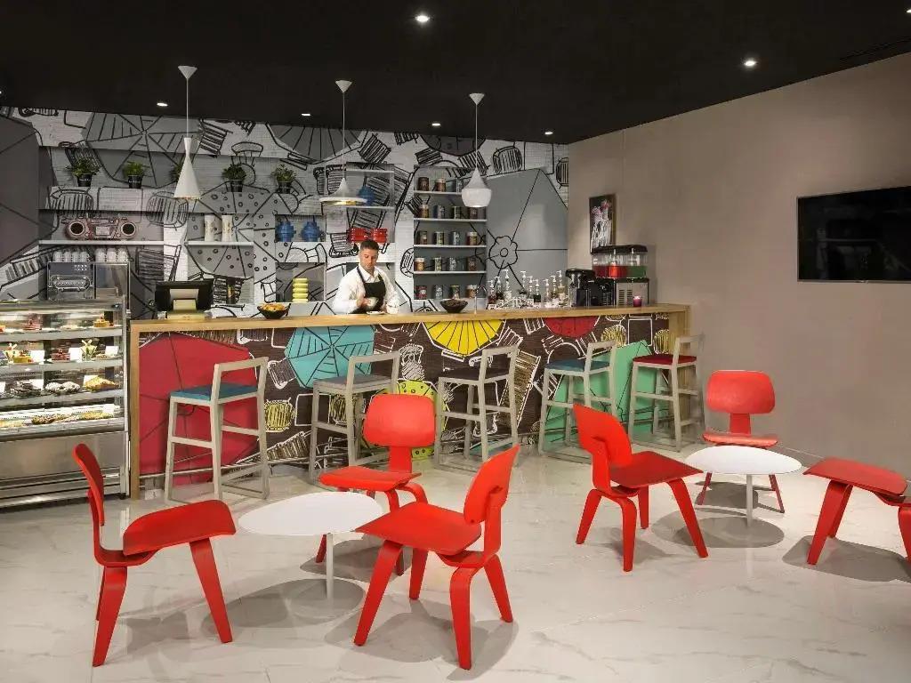 ibis Jeddah City Center 3*