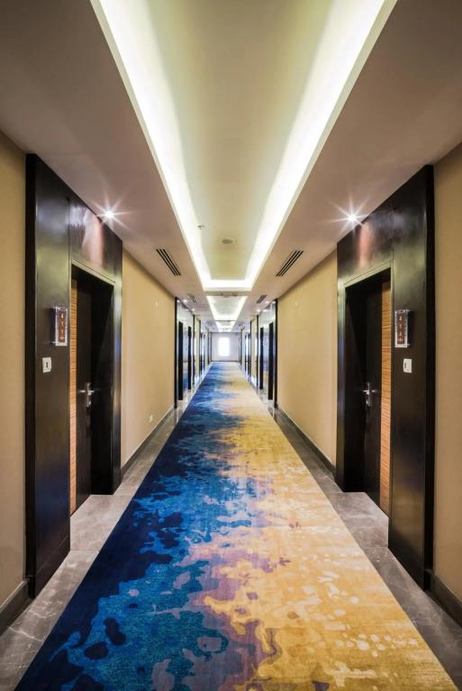 Naviti Warwick Dammam 0*