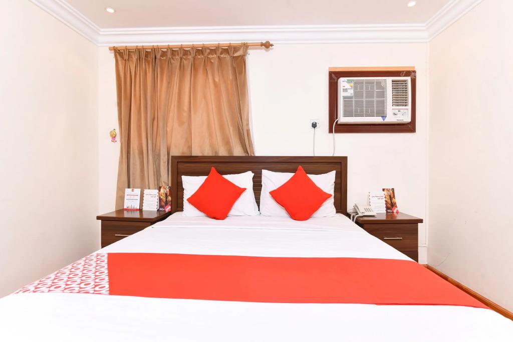 OYO 416 Bonais Hotel 2*