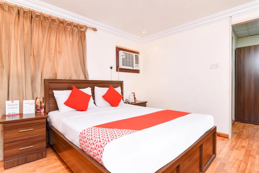 OYO 416 Bonais Hotel 2*