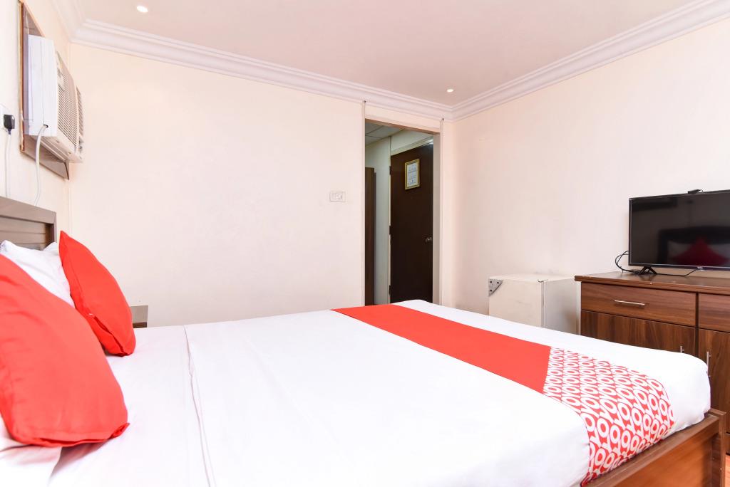 OYO 416 Bonais Hotel 2*