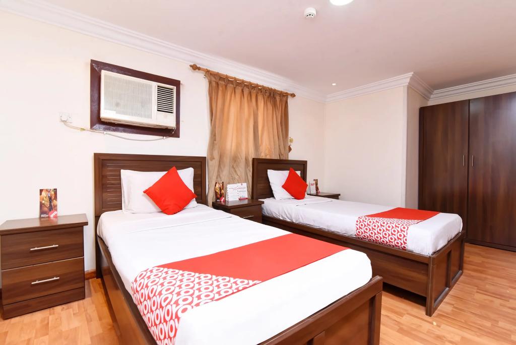OYO 416 Bonais Hotel 2*