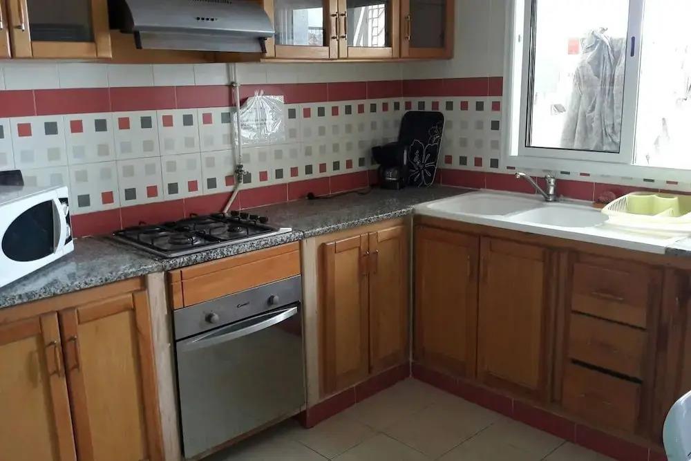 Rent Apartment F4 Richly Furnished In Tunis 0*