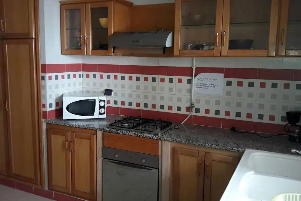 Rent Apartment F4 Richly Furnished In Tunis 0*