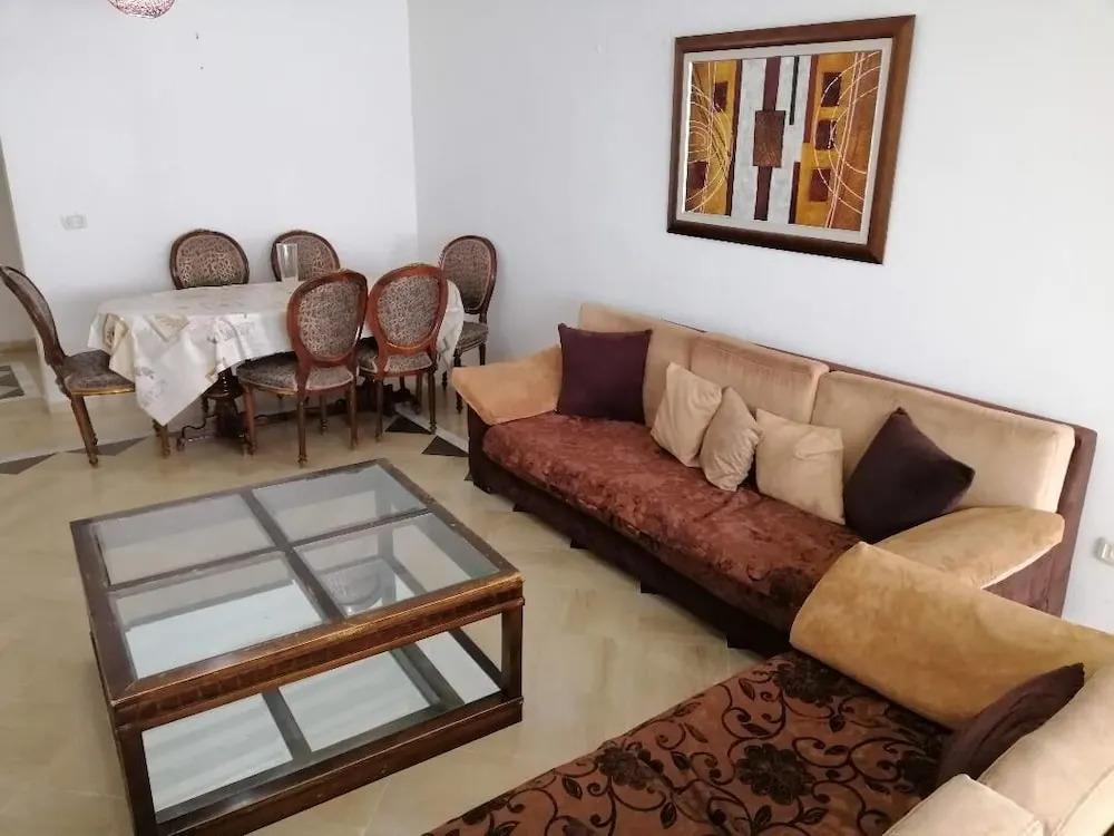Rent Apartment F4 Richly Furnished In Tunis 0*