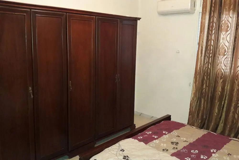 Rent Apartment F4 Richly Furnished In Tunis 0*