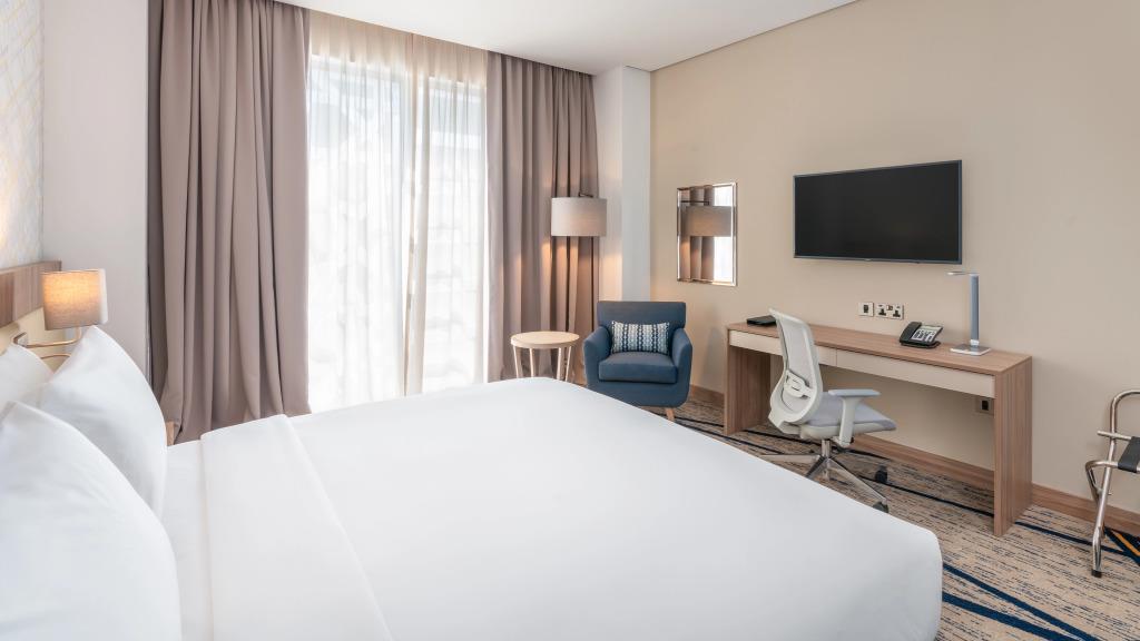 Holiday Inn & Suites Al Jubail by IHG 4*