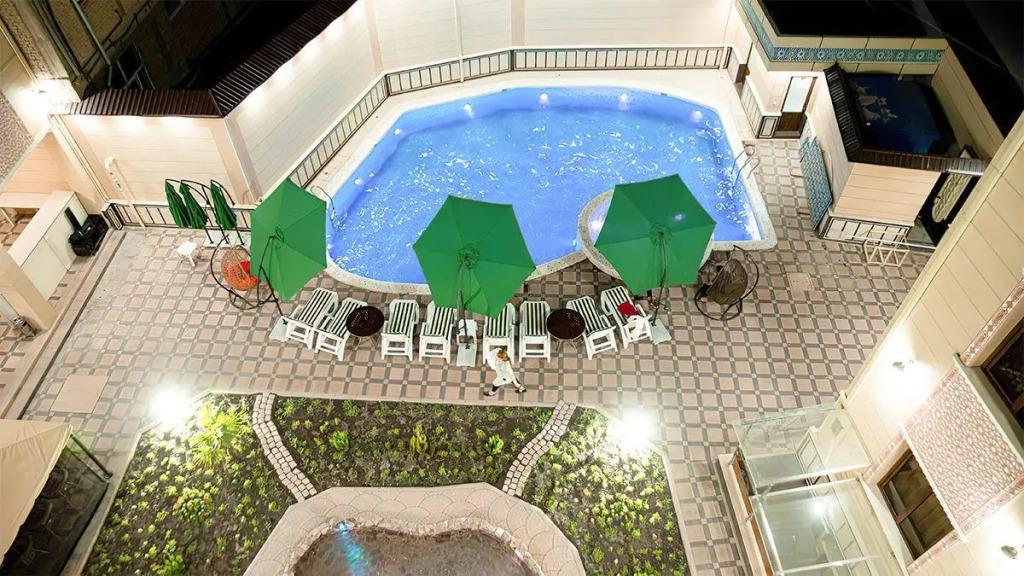 Golden Uzbegim (Голден Узбегин) 0*
