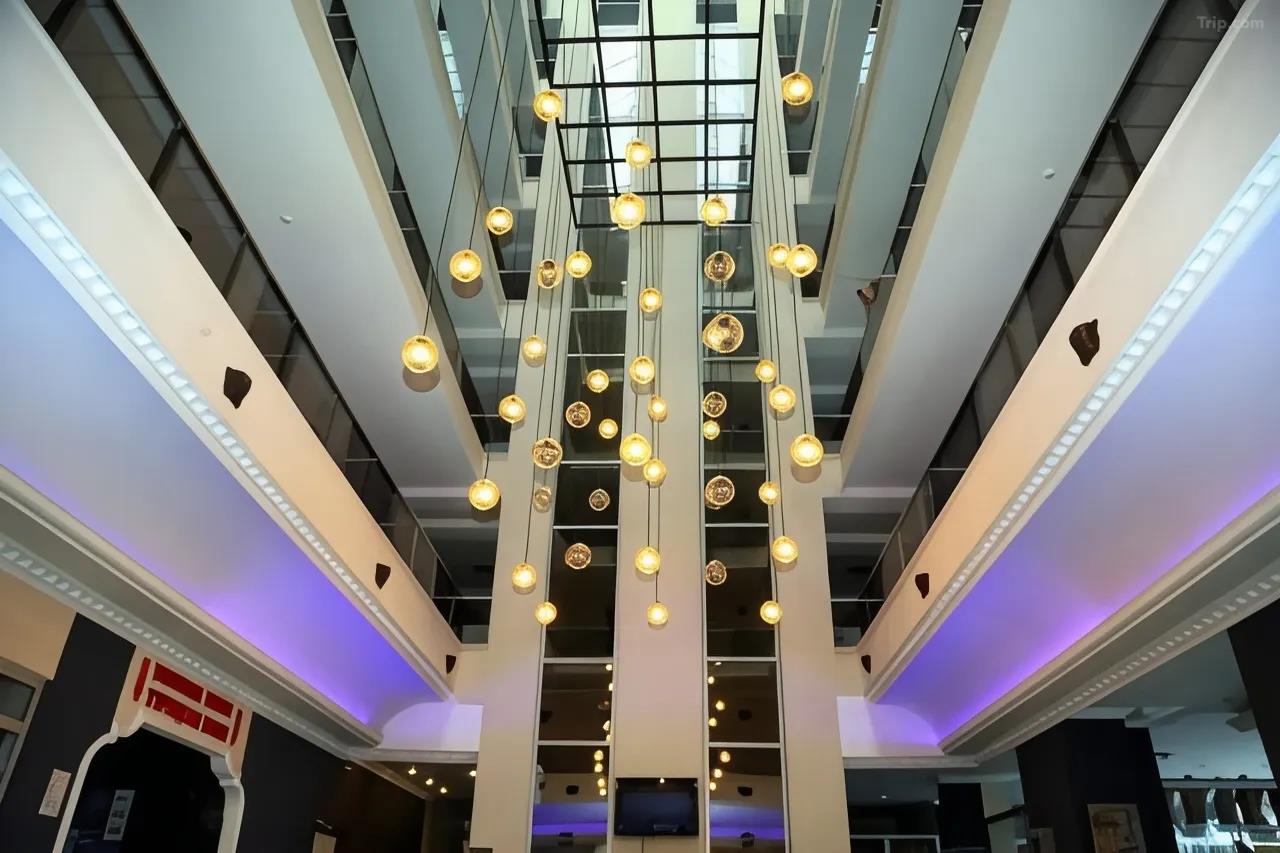 WB TRAVEL Club Bayar 4*