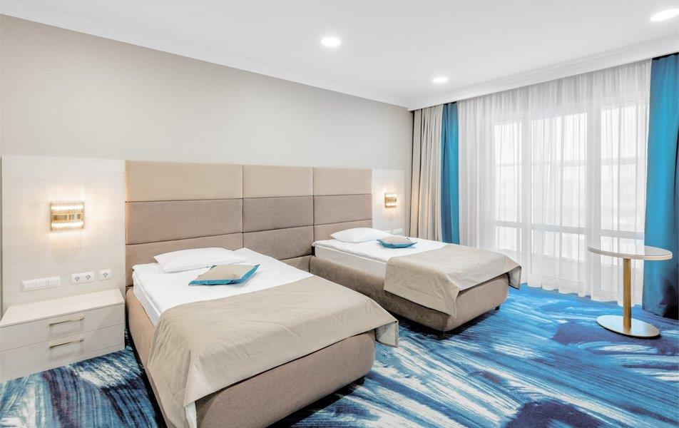 Русский Двор 3*