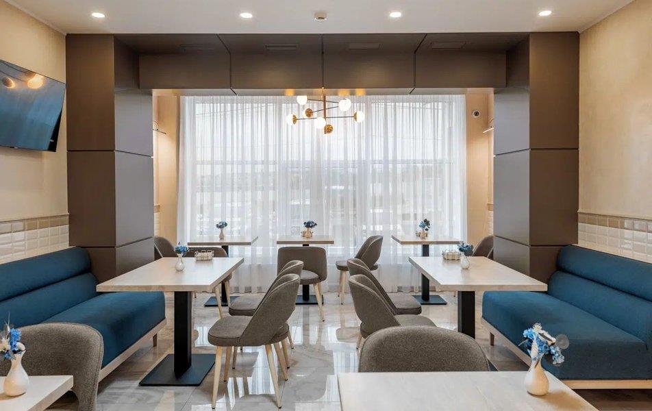 Русский Двор 3*