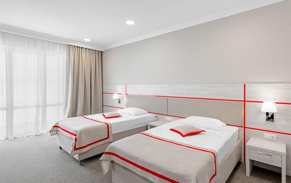 Русский Двор 3*