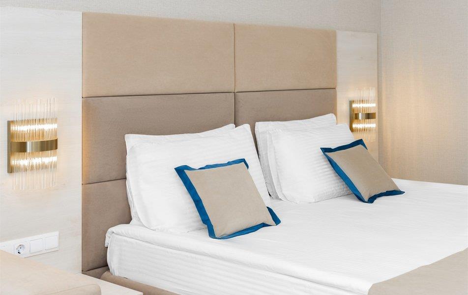 Русский Двор 3*