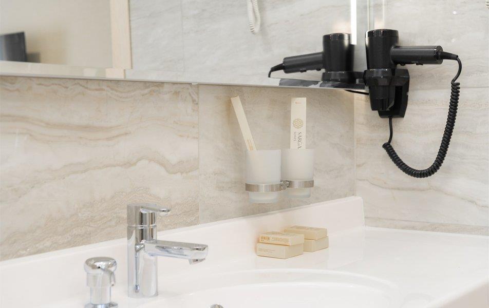 Русский Двор 3*