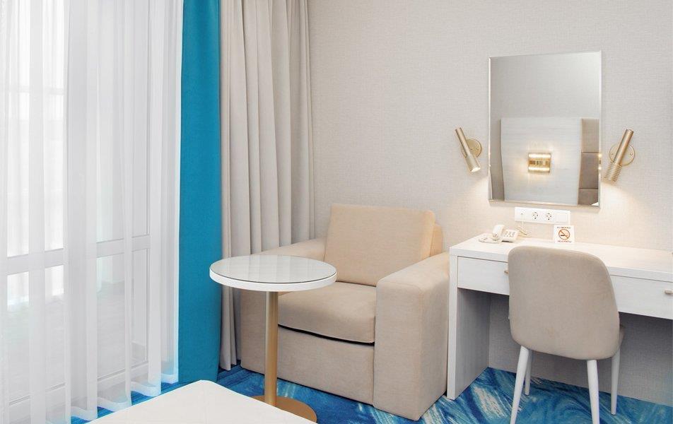 Русский Двор 3*