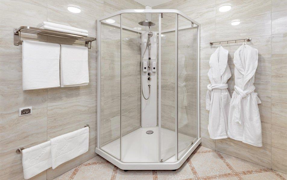 Русский Двор 3*