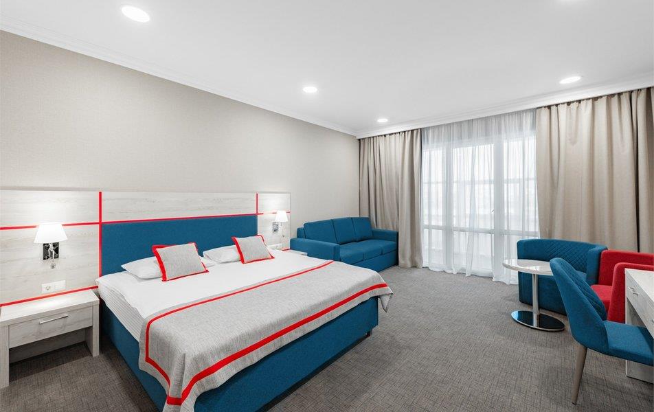 Русский Двор 3*