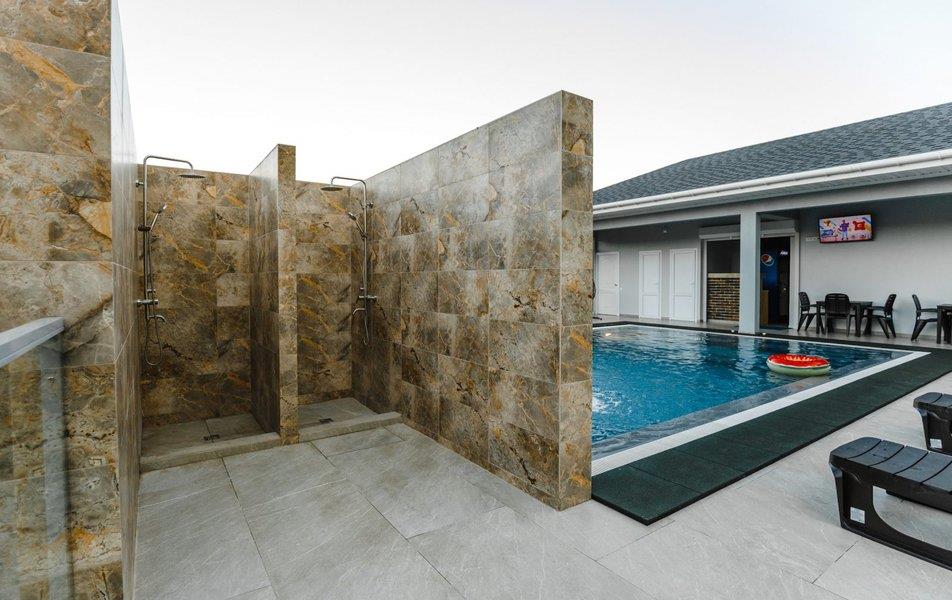 Золотой Берег 0*